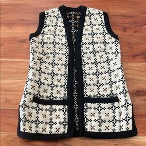 Vintage Welch Wool Tapestry Vest Reversible- no size tags- fits like a medium
